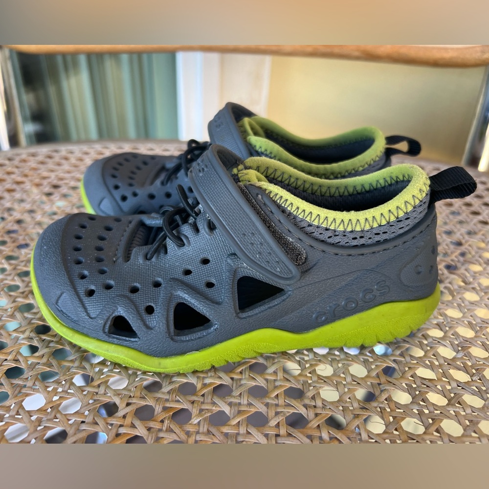 Crocs Swiftwater Play Shoes size 10 - Picture 4 of 7